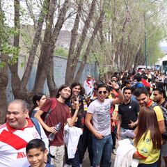Cerca de 2 mil aficionados del Atlético Morelia viajaron en camiones patrocinados por gobierno de Michoacán
