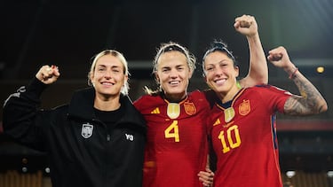 Alexia Putellas, Irene Paredes y Jenni Hermoso