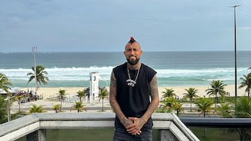 Revelan el sueldo de Arturo Vidal en Paranaense: el más bajo en una década y al alcance de Colo Colo