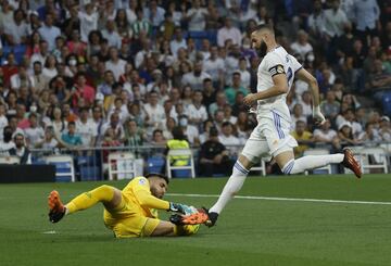 Rui Silva y Karim Benzema.