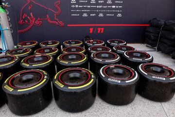 Neumáticos Pirelli en Losail durante el GP de Qatar de F1 2023. 