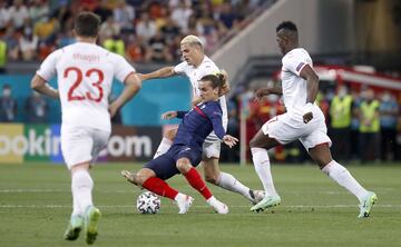 Antoine Griezmann y Granit Xhaka.