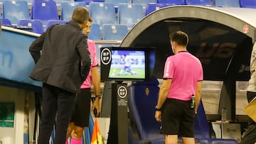 20/05/21 PARTIDO SEGUNDA DIVISION
ZARAGOZA - CASTELLON
TERCER GOL PENALTI TEJERO 3-0
JUGADA PENALTI REVISION VAR ARBITRO OCON ARRAIZ