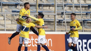 Futbol, Universidad Catolica vs Everton.
 Octavos de final, partido de vuelta, Copa Chile 2021.
 El jugador de Everton Maximiliano Cerato celebra su gol contra Universidad Catolica durante el partido de vuelta de los octavos de final de la Copa Chile real