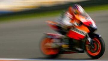 <b>INCIDENTE. </b>Hayden no puedo evitar una cobra que se le presentó en medio de la trazada de la curva 11.