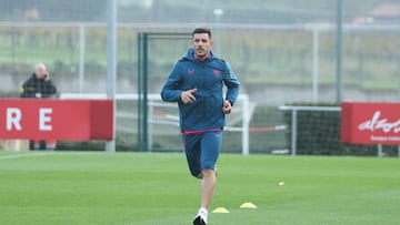 15/11/23 ATHLETIC DE BILBAO  ENTRENAMIENTO 
YURI BERCHICHE