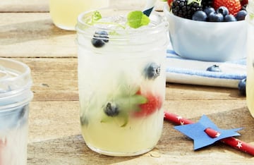 Old-Fashioned Lemonade by Country Living