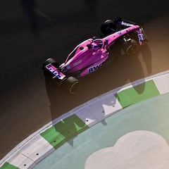 Leclerc sigue donde lo dejó y Alonso estrena otro motor