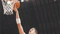 Gasol se luce pese a la rotura de nariz