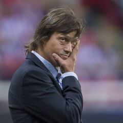 Almeyda pide refuerzos para Chivas en el próximo semestre