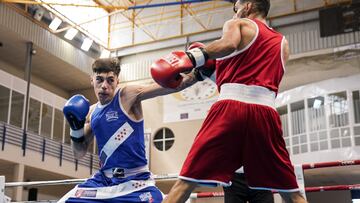 El madrileño Juan Pantoja en su combate con el canario José Iru López en el Campeonato de España Élite 2023.