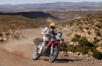 La piloto española Laia Sanz del equipo Team HRC en acción durante la décima etapa del rally Dakar 2015, el 14 de enero de 2015, entre las localidades de Calama en Chile y Salta en Argentina. El Dakar 2015 tiene lugar entre el 3 y el 17 de enero y se disputará en Argentina, Chile y Bolivia.