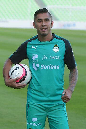 El mediocampista mexicano ha deslumbrado en su primera temporada con Santos, con quienes suma nueve juegos como titular y un gol. Ha sido clave en el liderato de los laguneros.