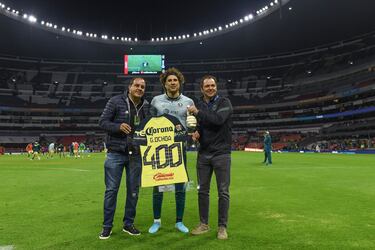 Ex jugador de Cruz Azul demerita carrera de Cuauhtémoc Blanco