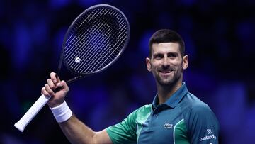 Novak Djokovic celebra su victoria contra Holger Rune en Tur¨ªn.