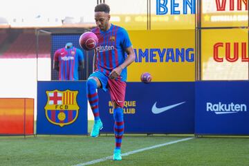 Presentación de Aubameyang como nuevo jugador del Fútbol Club Barcelona. 
