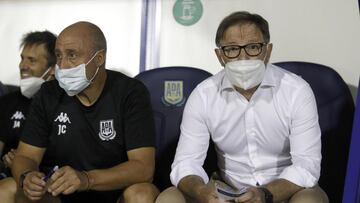 La destituci車n de Anquela provoca un incendio