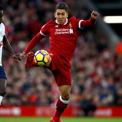 Discreto partido de Dávinson en empate frente a Liverpool