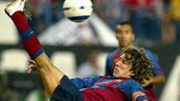 <b>ELOGIOS.</B> El capitán del Barcelona ha destacado el rendimiento contra el Milan de Ronaldinho, "el mejor del mundo", y de Xavi.