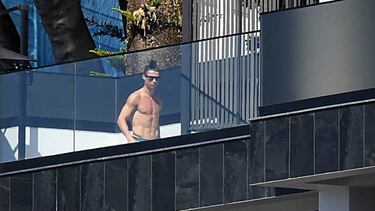 "Cristiano dijo que se iba a ver a su madre y solo cuelga fotos en la piscina"