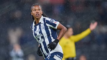 Jermaine Seoposenwe celebrates her goal 1-0 of Monterrey during the 2nd round match between Monterrey and Pumas UNAM as part of the Torneo Clausura 2025 Liga MX Femenil at BBVA Bancomer Stadium on January 09, 2025 in Monterrey, Nuevo Leon, Mexico.