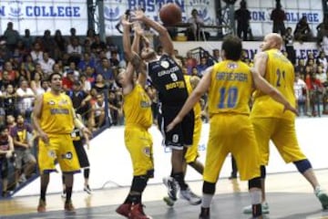 Colo Colo super&oacute; en semifinales a Universidad de Concepci&oacute;n y avanz&oacute; a la final del torneo.