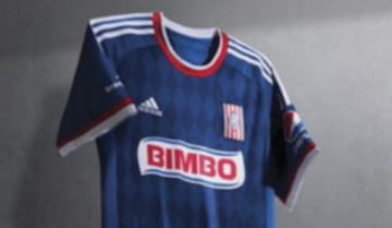 Chivas usará playera azul y tiene modificaciones en el escudo de cara al Apertura 2015 de la Liga MX.