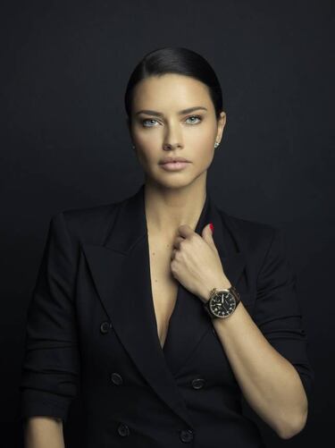 Adriana Lima sortea una clase de boxeo para una buena causa