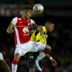 Santa Fe guarda a Omar; va con Angulo y Morelo en ataque