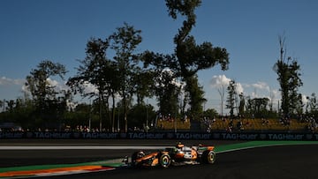 Formula One F1 - Italian Grand Prix - Autodromo Nazionale Monza, Monza, Italy - September 5, 2025 McLaren's Lando Norris during practice REUTERS/Jennifer Lorenzini
