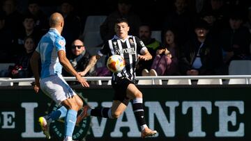 Kevin Sánchez, ante la UD Ibiza.