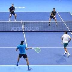 Granollers y Zeballos caen, pero aún tienen opciones de clasificación