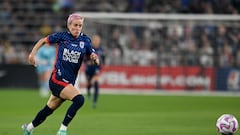 OL Reign's US midfielder #15 Megan Rapinoe controls the ball during the National Women's Soccer League final match between OL Reign and Gotham FC at Snapdragon Stadium in San Diego, California, on November 11, 2023. (Photo by Robyn Beck / AFP)