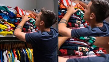 Paulo Dybala y su colección de camisetas