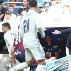 Zidane, a la plantilla: "Con el escudo no se ganan partidos"