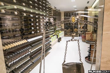 El creador de Minecraft monta un fiestón en su mansión