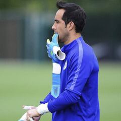 Julio Rodríguez cuenta por qué Claudio Bravo no vino a la Roja