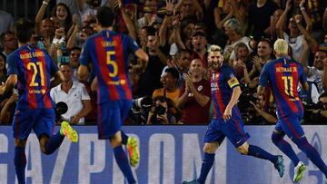 BARCELONA, SPAIN - SEPTEMBER 13: Lionel Messi of Barcelona celebrates scoring his sides first goal with Neymar of Barcelona during the UEFA Champions League Group C match between FC Barcelona and Celtic FC at Camp Nou on September 13, 2016 in Barcelona, S