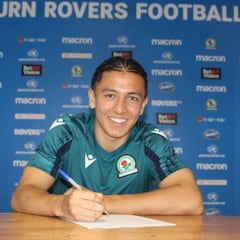 Ian Poveda deja el Leeds de Bielsa y va al Blackburn Rovers