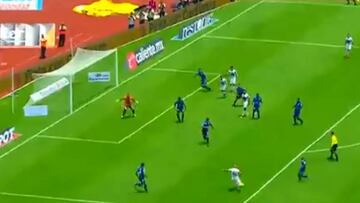 Nico Castillo fue el héroe de Pumas con este notable triplete