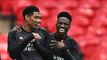 Bellingham y Vinicius, en un momento del entrenamiento del Madrid en Londres.