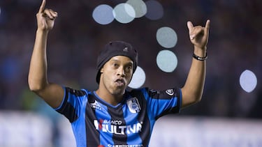 La Liga MX extraña a Ronaldinho