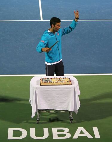 Djokovic racks up 700th win at Dubai Tennis Championships