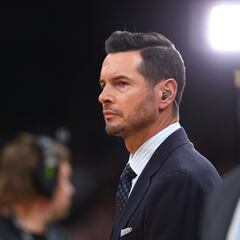 What are the contract details of JJ Redick’s new deal with the Lakers?