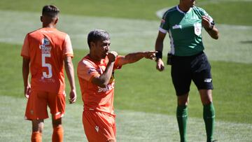 Futbol, Cobreloa vs Nublense
 Vigsima Tercera fecha, campeonato primera B 2020.
 El jugador de Cobreloa Nicolas Maturana celebra con sus companeros luego de convertir un gol contra Nublense durante el partido de primera B disputado en el estadio Zorros del Desierto de Calama, Chile.
 06/12/2020
 Pedro Tapia/Photosport******** 
 