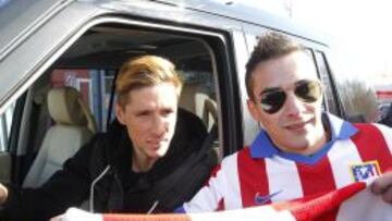 La afición pidió a Torres golear al Real Madrid, y el respondió