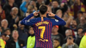 Barcelona&#039;s Brazilian midfielder Philippe Coutinho celebrates scoring his team&#039;s third goal during the UEFA Champions League quarter-final second leg football match between Barcelona and Manchester United at the Camp Nou stadium in Barcelona on 