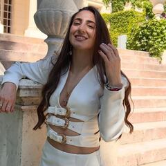 “Insoportablemente talentosa, bella y simpática... ¿Existen los defectos en ella?”