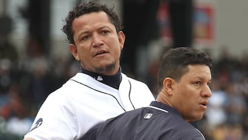 DETROIT, MI - AUGUST 24: Miguel Cabrera #24 of the Detroit Tigers is held back during a sixth inning bench clearing fight with the New York Yankees at Comerica Park on August 24, 2017 in Detroit, Michigan.   Gregory Shamus/Getty Images/AFP
 == FOR NEWSPAPERS, INTERNET, TELCOS &amp; TELEVISION USE ONLY ==