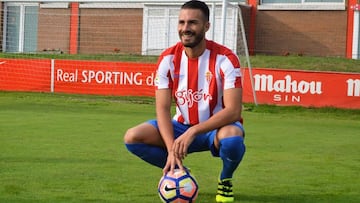 Xavi Torres llega al Sporting para dar "ilusión y experiencia"